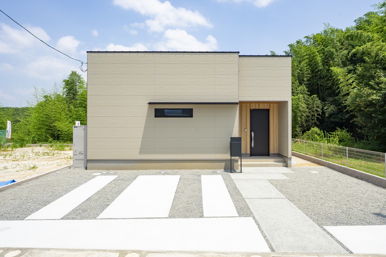 平屋なのに、LDKが20.5帖！ 西里小まで徒歩3分【6号地】