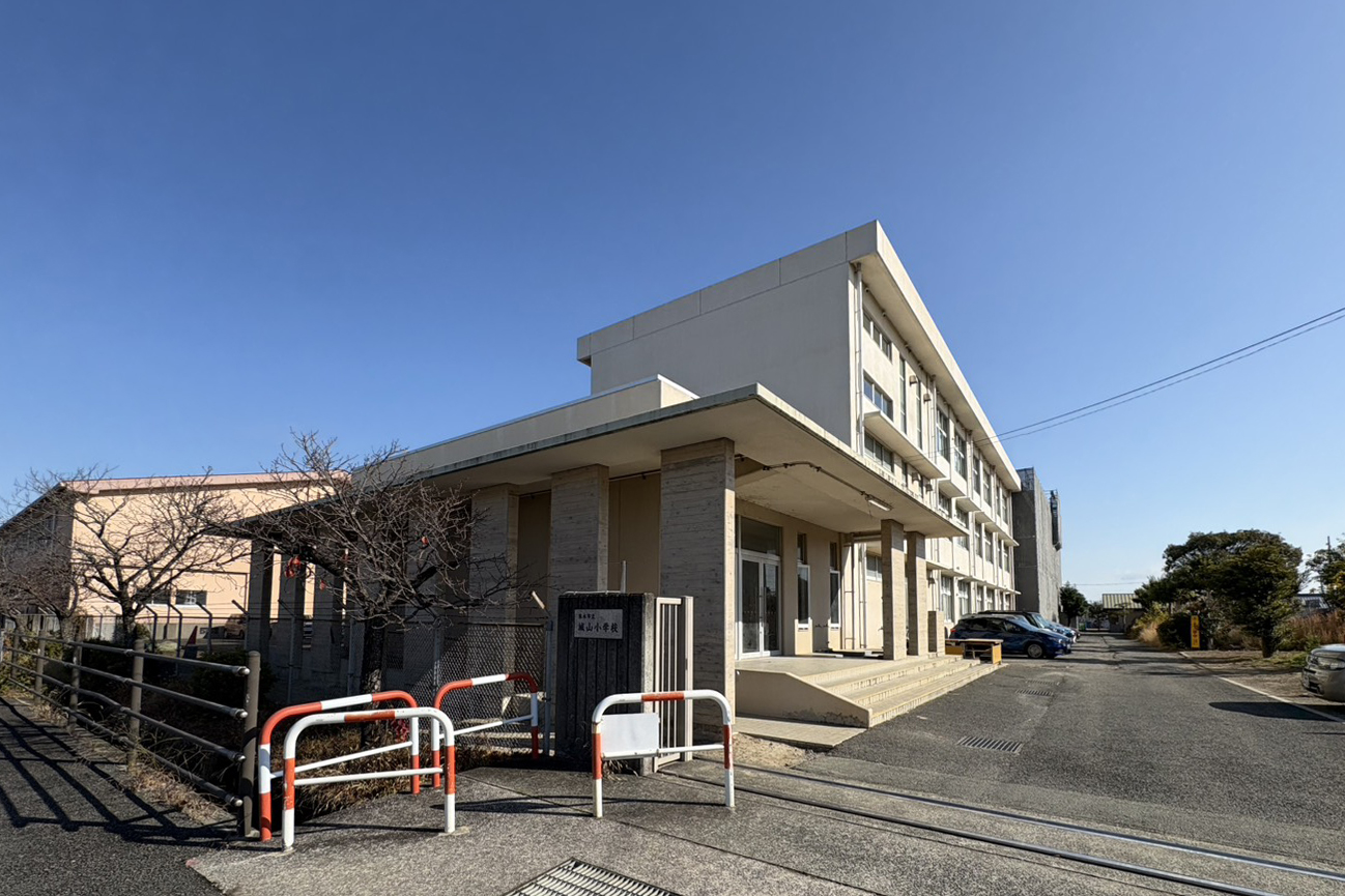 小学校まで徒歩3分！子育ても安心の通学環境